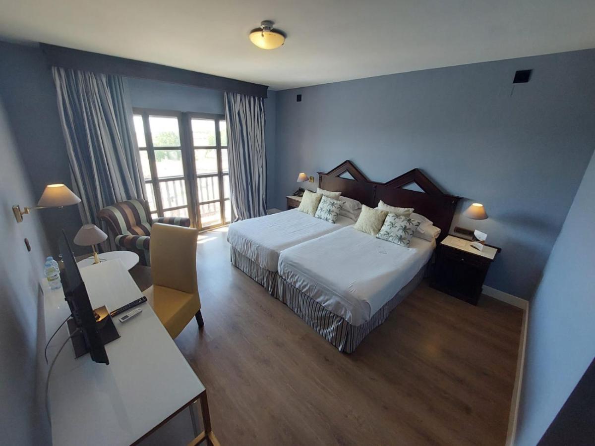 Rl Ciudad De Ubeda Hotell Exteriör bild